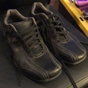 Men’s Black Skechers Shoes